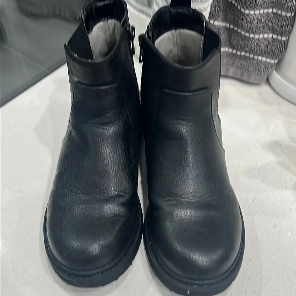 Cat & Jack Black Kids Boots